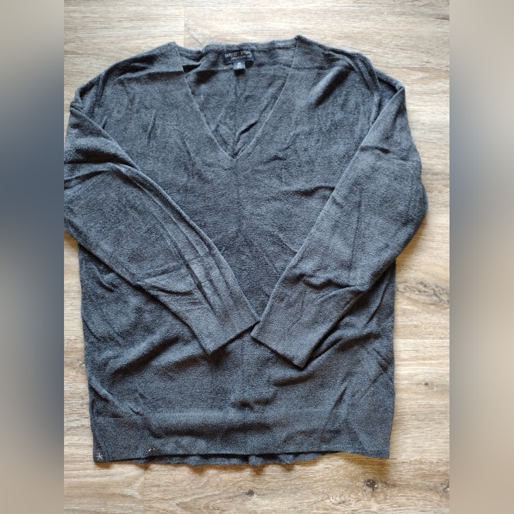 Barefoot Dreams  Women V-Neck Sweater in Charcoal
